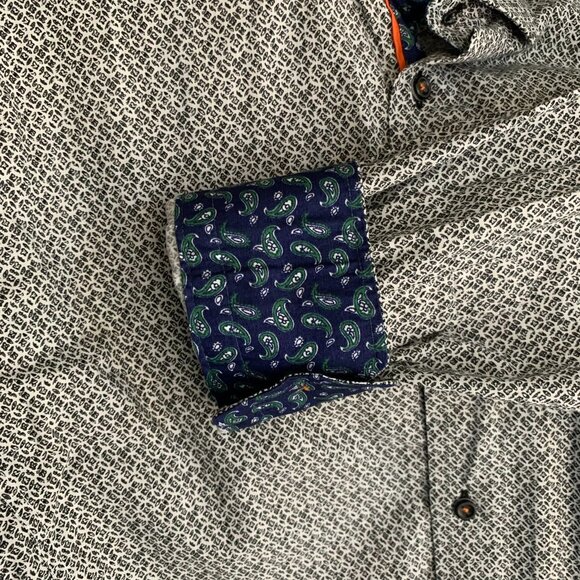 Valiant Button Up Flip Cuff Shirt M Black White Geometric Long Sleeves Cotton - Picture 7 of 7